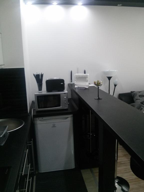 Feszek Apartman ديبريتْسين الغرفة الصورة